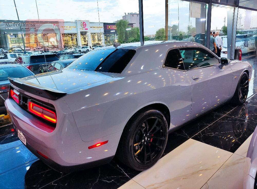 Dodge Challenger
